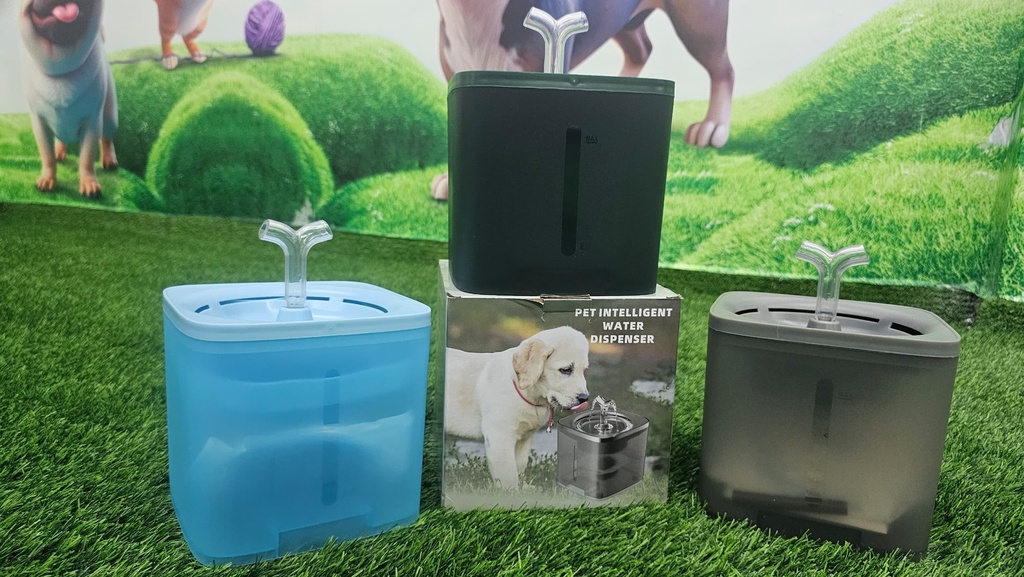 Bebedero Automatico De 2 Litros Colores Variados Modelo Eq-8822