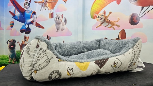 [052] Cama Para Mascota Color Blanco Con Motivo De Londres 30cm X 45cm