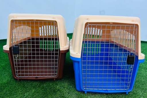 [134] Caja De Viaje Para Mascotas Con Puerta De Hierro 81 X 59 X 60cm Colores Variados