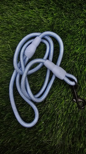 [89689]  CORREA REDONDA PARA MASCOTAS AZUL CLARO 